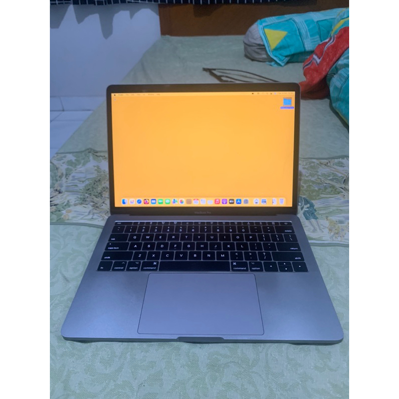 Macbook Pro 2017 Non Touchbar