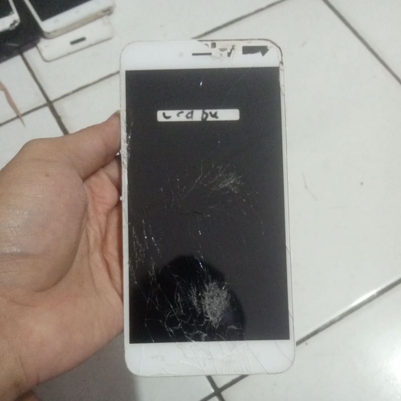 Lcd bekas redmi note 5a