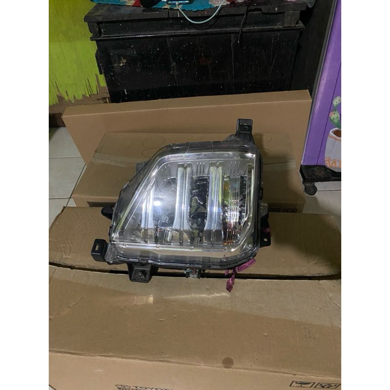 lampu pajero (kiri)