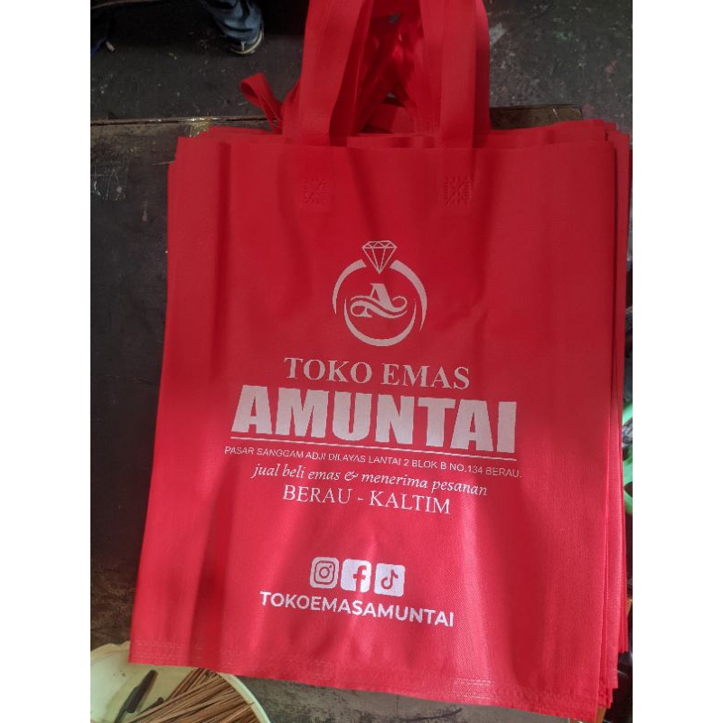 TAS SPUNBOND UKURAN 38*45*12 LIPATAN SAMPING + FREE SABLON 1 HARI BERES