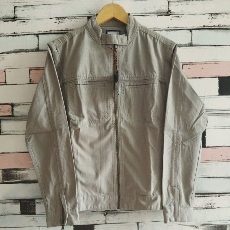 Jaket Emba Pria
