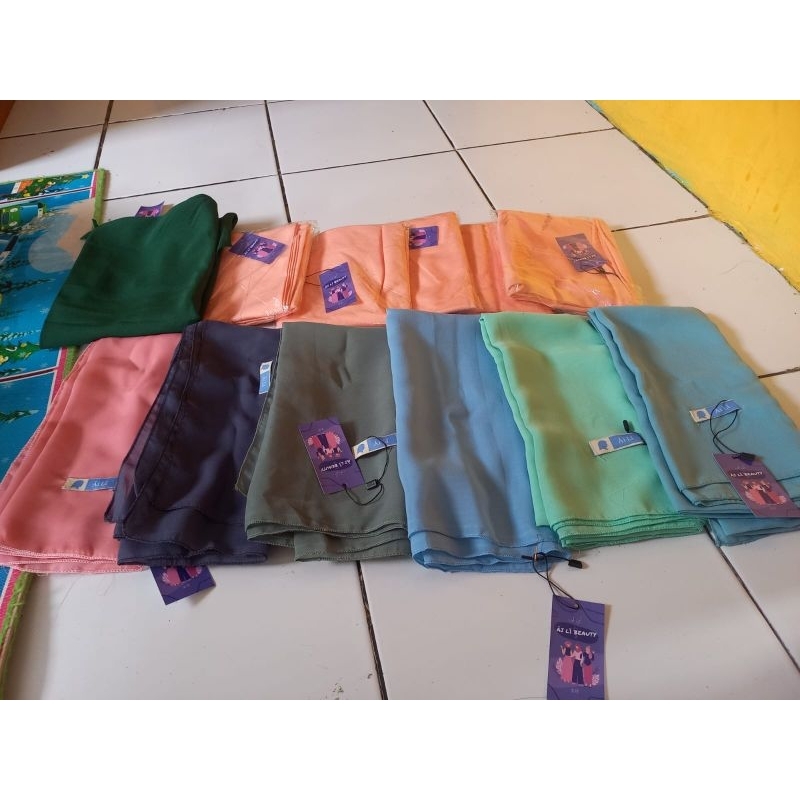 kerudung segiempat dan instan