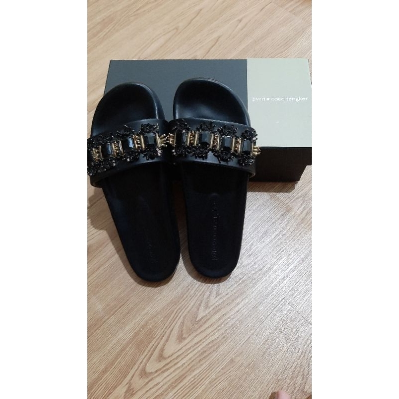 preloved pvra notte x caca tengker black 40