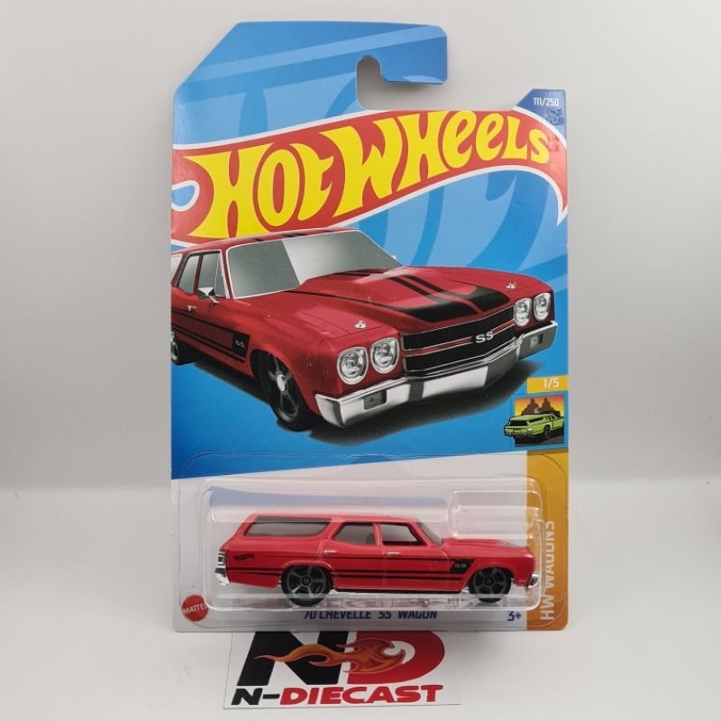 Hot Wheels 70 Chevelle SS Wagon Merah