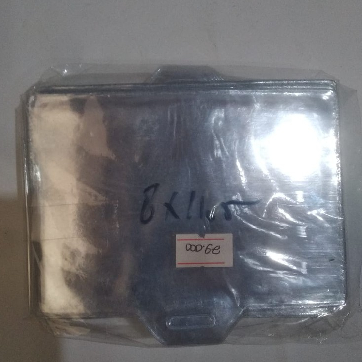 

PLASTIK ID I NAME TAG I PANITIA 8CM X 11CM ISI 100 BUAH