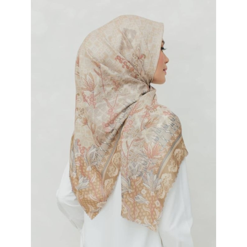 NEW SALE  DAN PRELOVED MAGNOLIA SUMBA MAHARANI SCARF WEARING KLAMBY