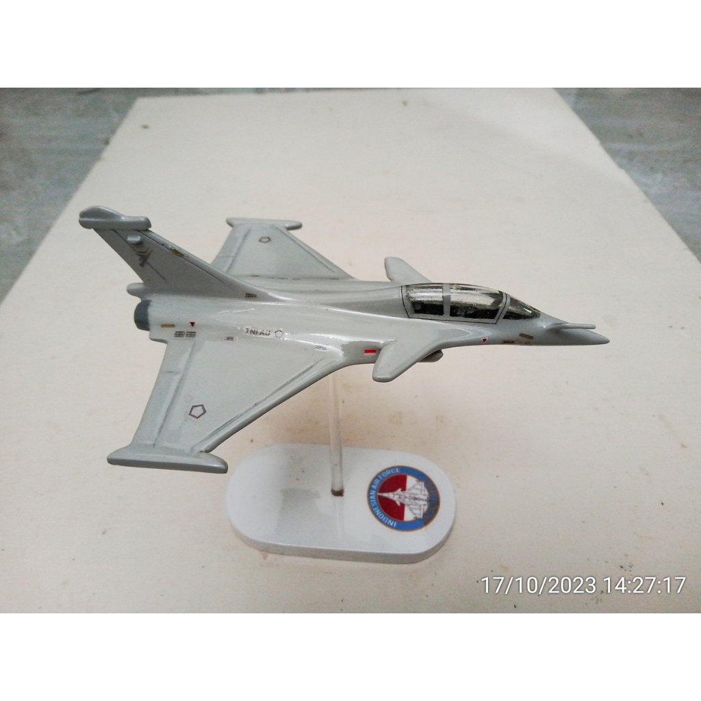 Miniatur Pesawat Tempur Rafale Scale 1:100, TNI-AU Concept Livery