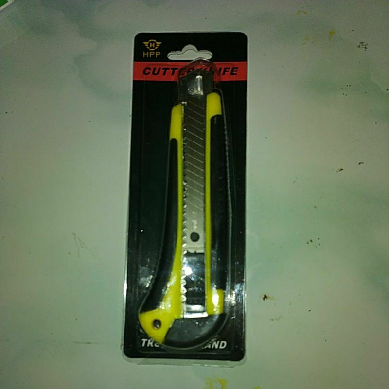 

Cutter alat potong kertas HPP