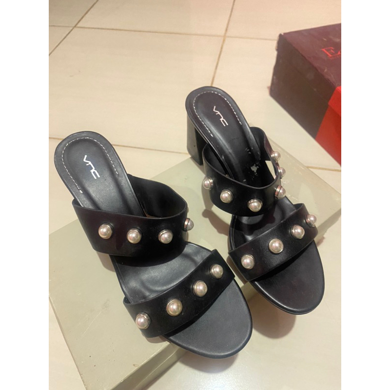 Heels VNC preloved