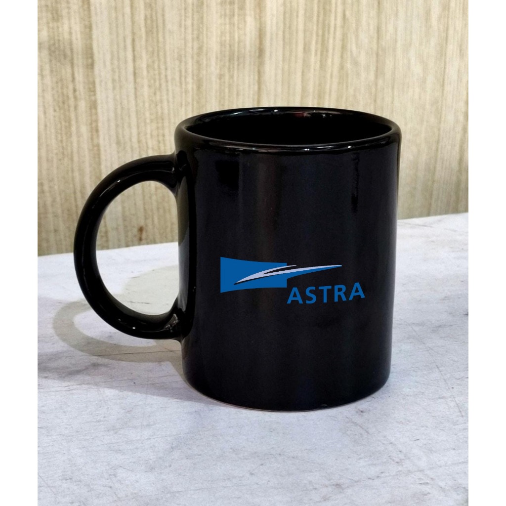 Mug Hitam Custom Desain ASTRA / Souvenir Mug Keramik Hitam Murah