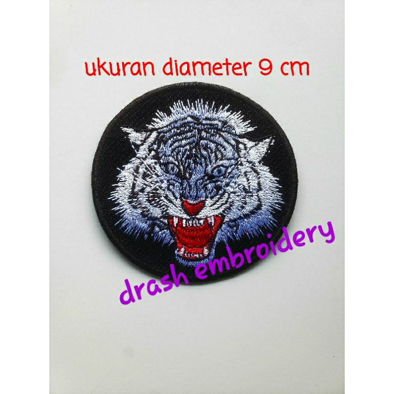 emblem bordir macan putih 1