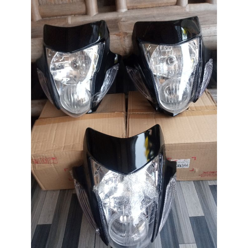 lampu depan Sonic old Sonic 2005 hitam reflektor lampu depan Honda Sonic old Sonic 2005 kedok lampu 