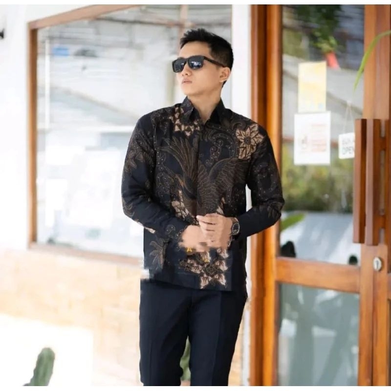 BATIK KANURAGAN  SOLO LENGAN PANJANG SLIMFIT