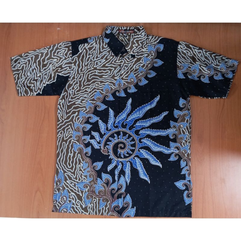 BALI LESTARI KEMEJA BATIK LENGAN PENDEK