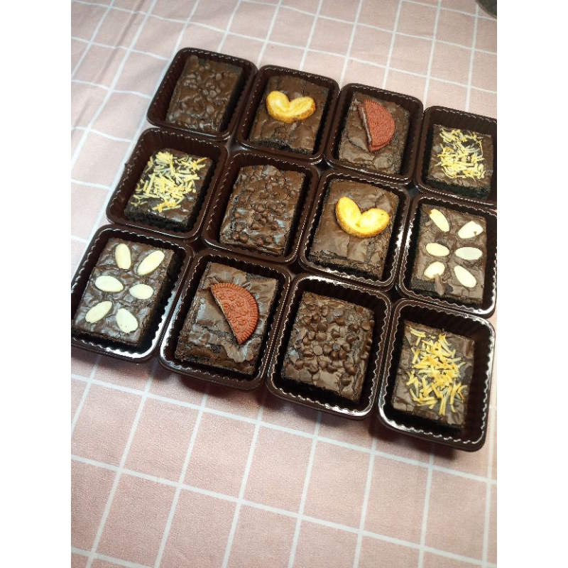 

(KHUSUS INSTANT) BROWNIES MINI MIKA