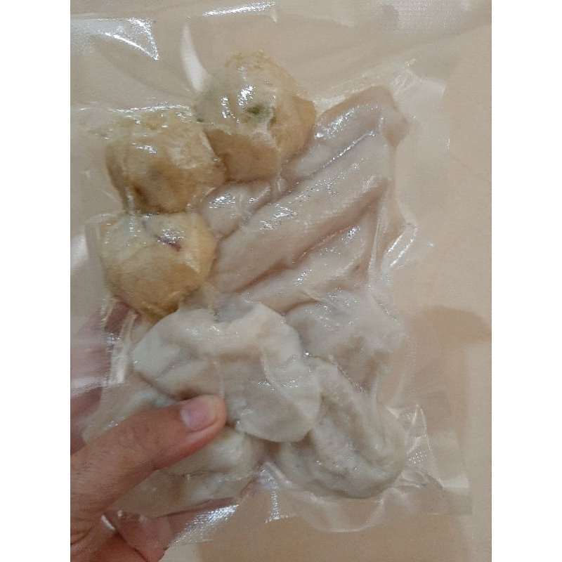 

pempek tenggiri premium 10 pcs campur