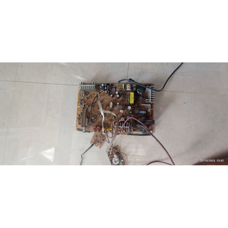 Mesin TV Polytron slim 21 inch xbr  subwoofer