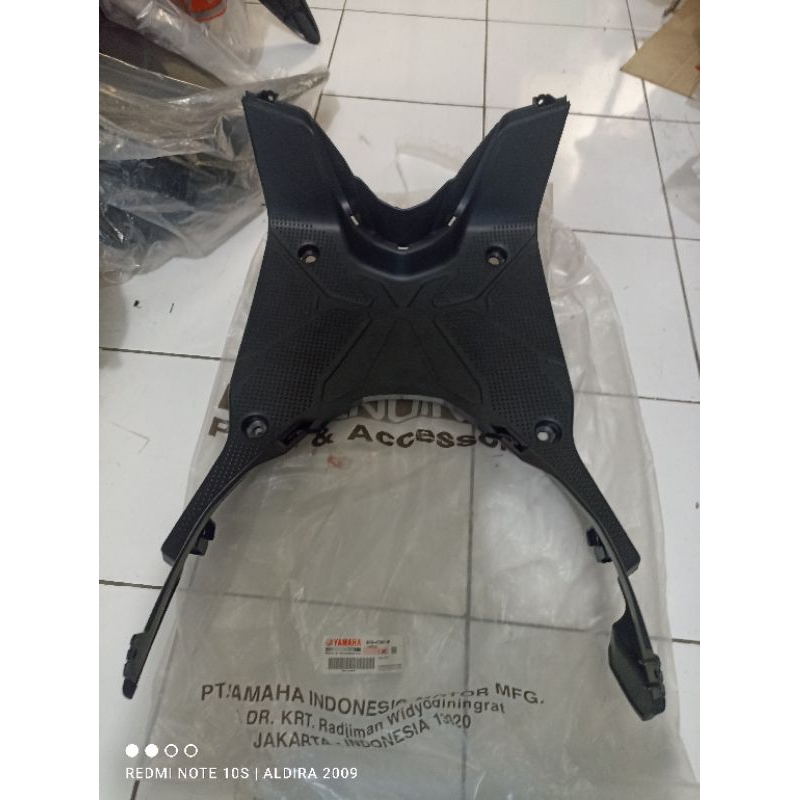 Bordes injekan tatakan pijakan kaki X ride 125 BY8 original Yamaha