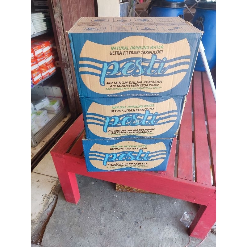 

air gelas mineral