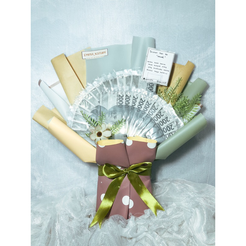 BUCKET UANG 2000 WISUDA HADIAH ULANG TAHUN