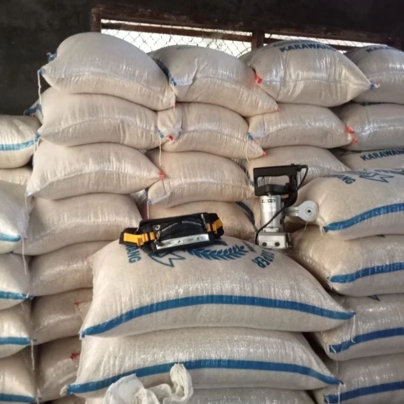 

Beras Ali Tasikmalaya 1 Kg