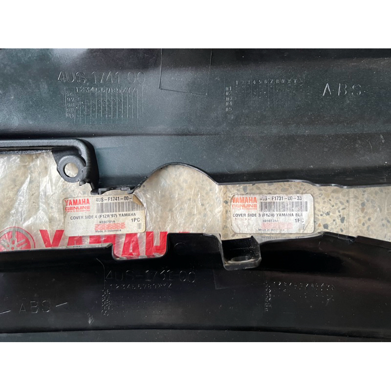 Cover Side Tutup Body Samping Belakang F1zr 4US Ori