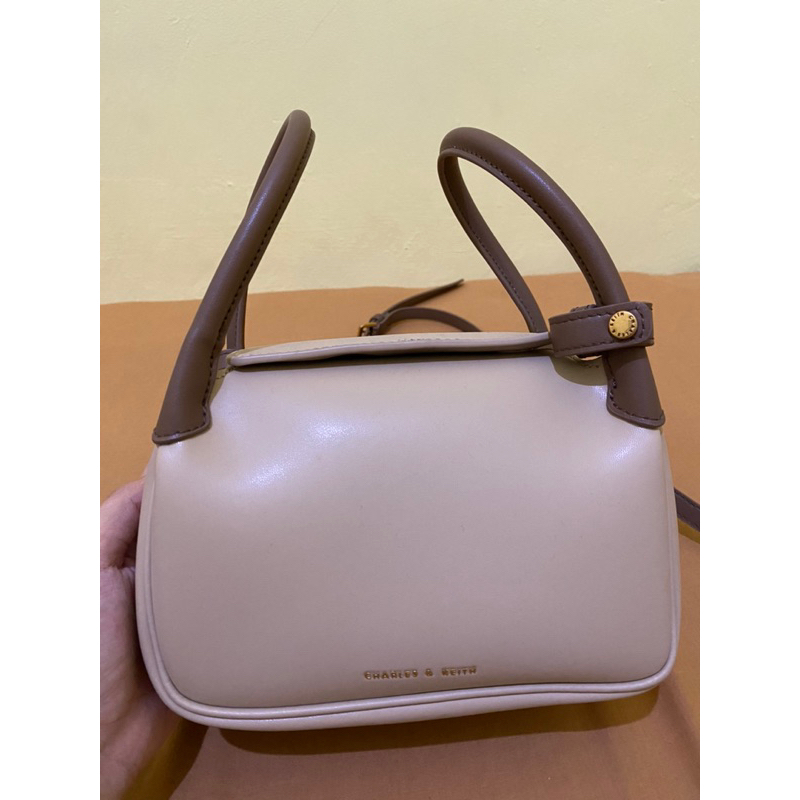 CK2-10671314 CHARLES & KEITH Evelyn Slouchy - CK ORIGINAL