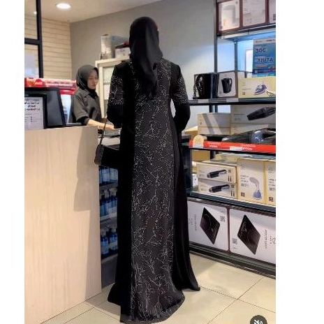 Gwen Hitam dress by Madeira gamis