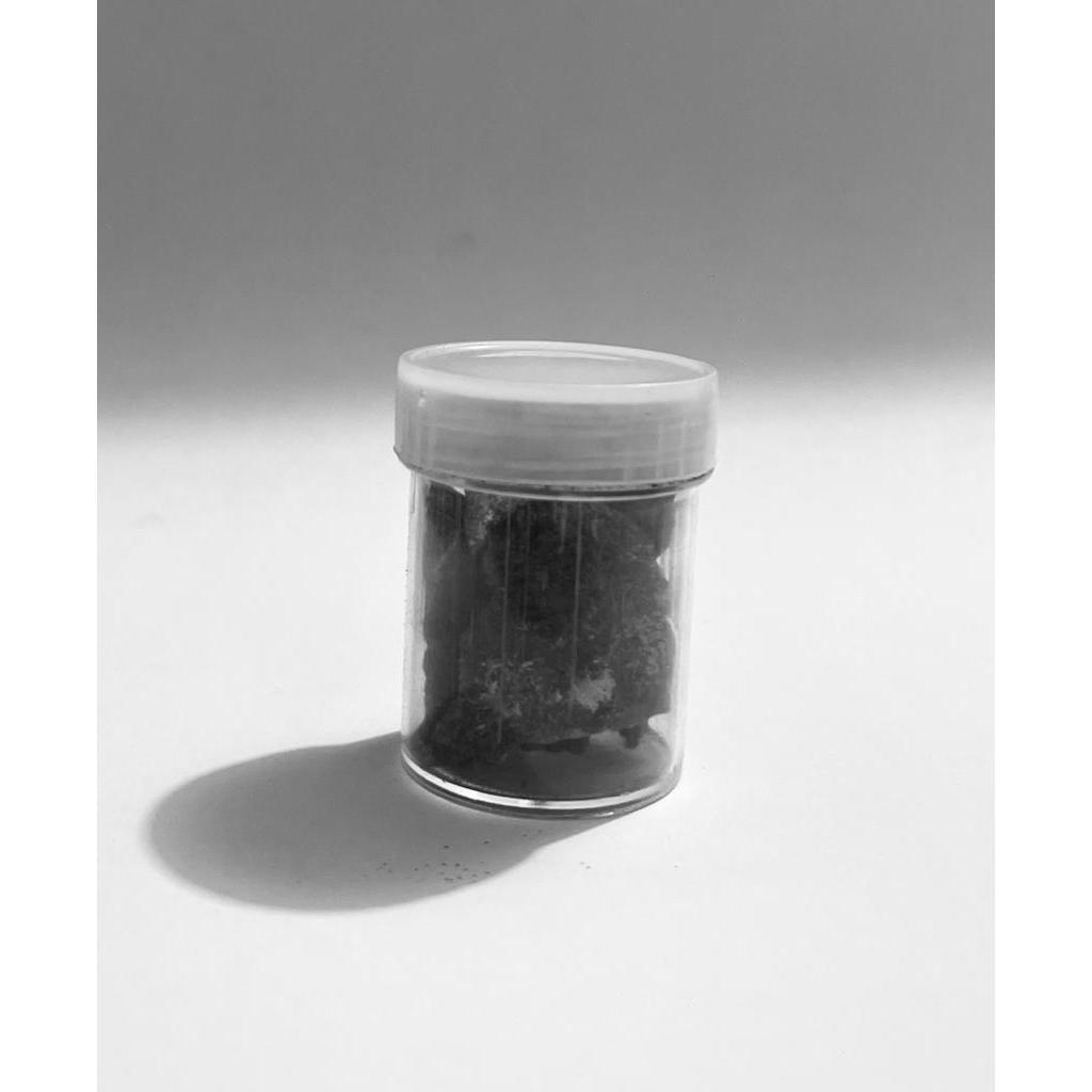 Batu Itsmid / Celak Itsmid batu asli dari Madinah / Celak Mata 20gr