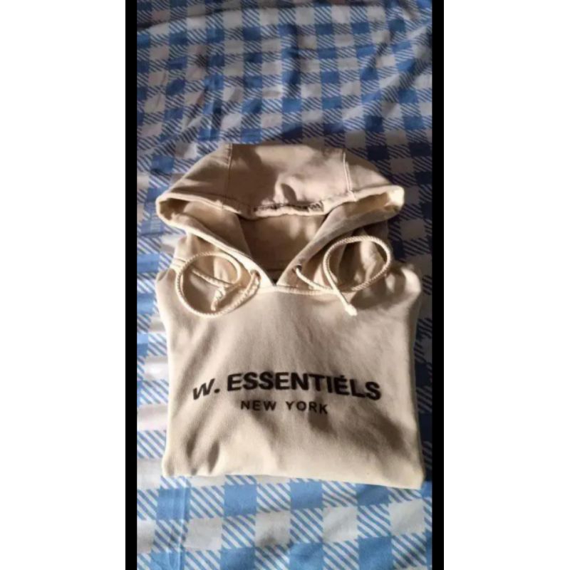 Hoodie W essentials