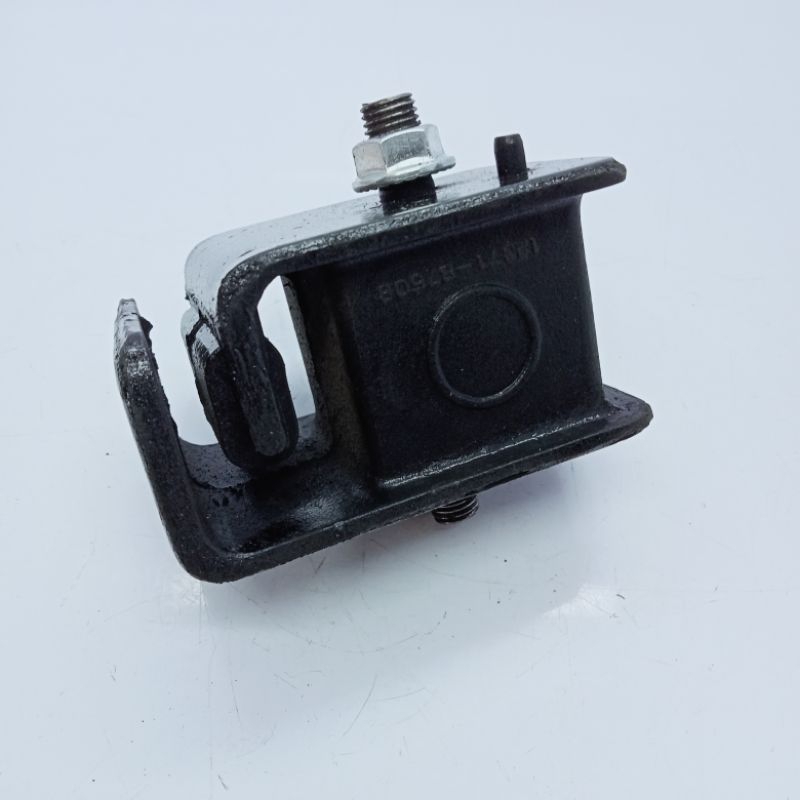 Engine Mounting Dudukan mesin untuk mobil Hijet 1000/S 75 Rh/Kanan