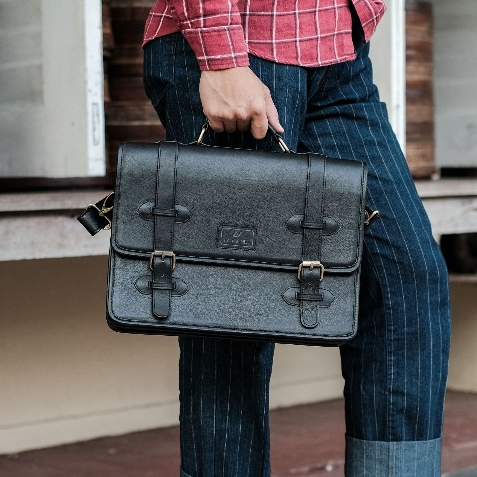 La Vaches' - Tas Mesengger Laptop Postman Kerja Selempang Pria Kulit Sapi Asli - Sadhara