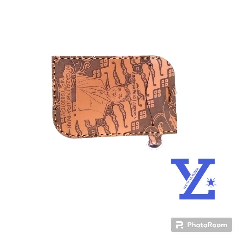 

nametagkulitsapiidcardholder