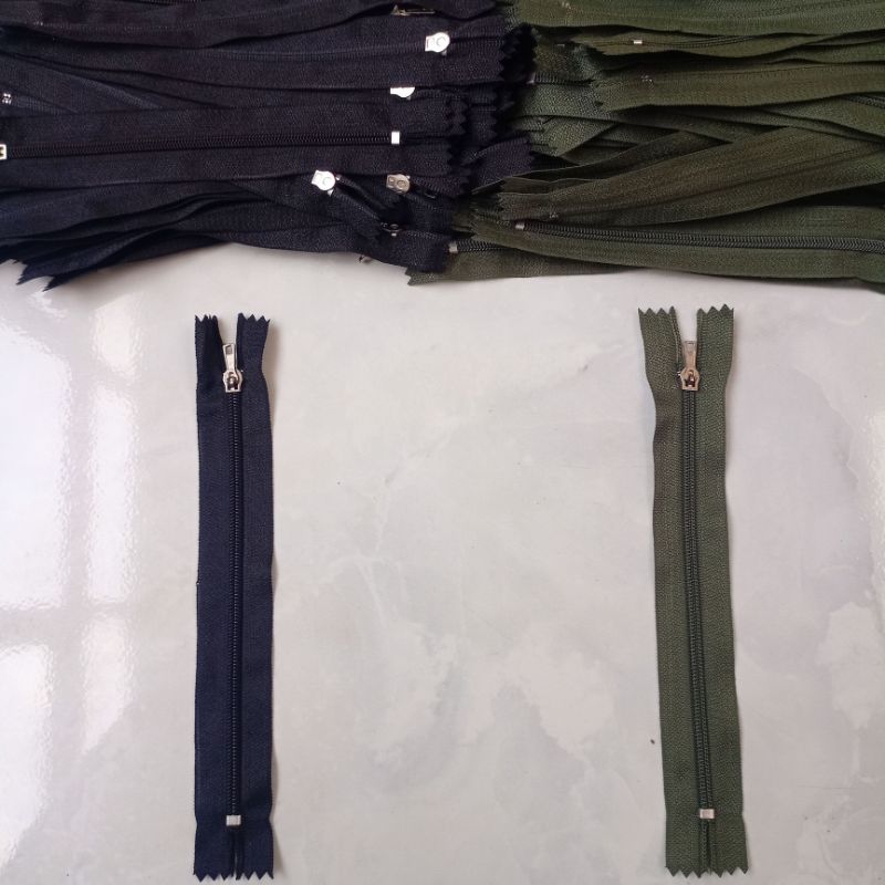 RESLETING NILON NO.3 7INCH HITAM & HIJAU BOTOL / RESLETING BAJU SAKU CELANA JAKET TAS DLL