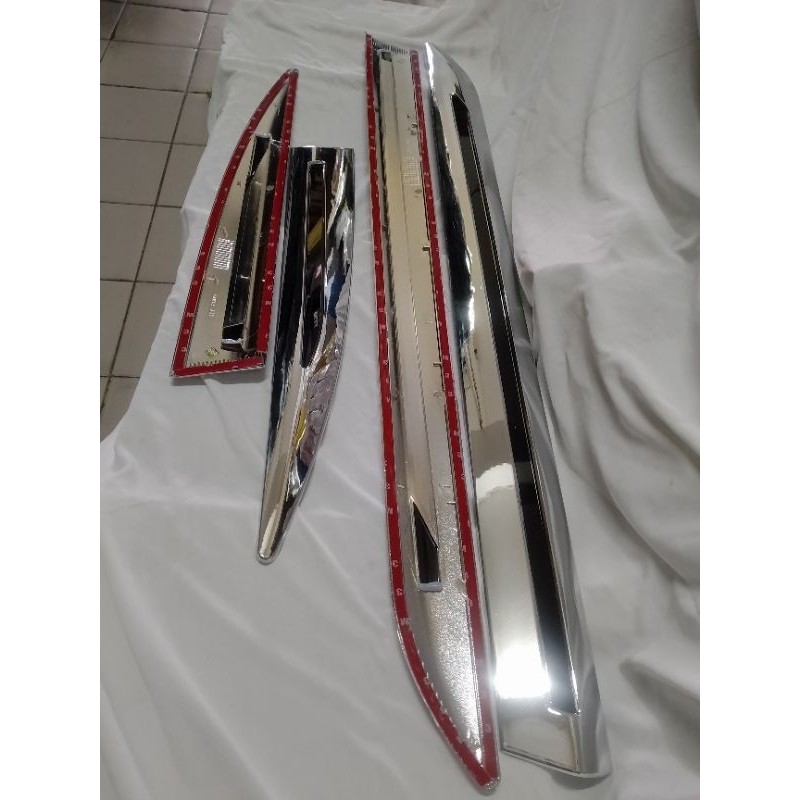 list body grand Avanza Xenia chrome 2015-2018