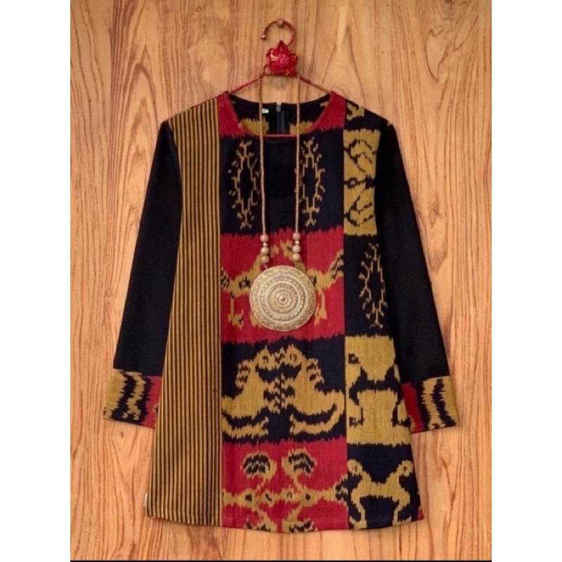 blouse atasan wanita batik tenun ethnik sumba ntt