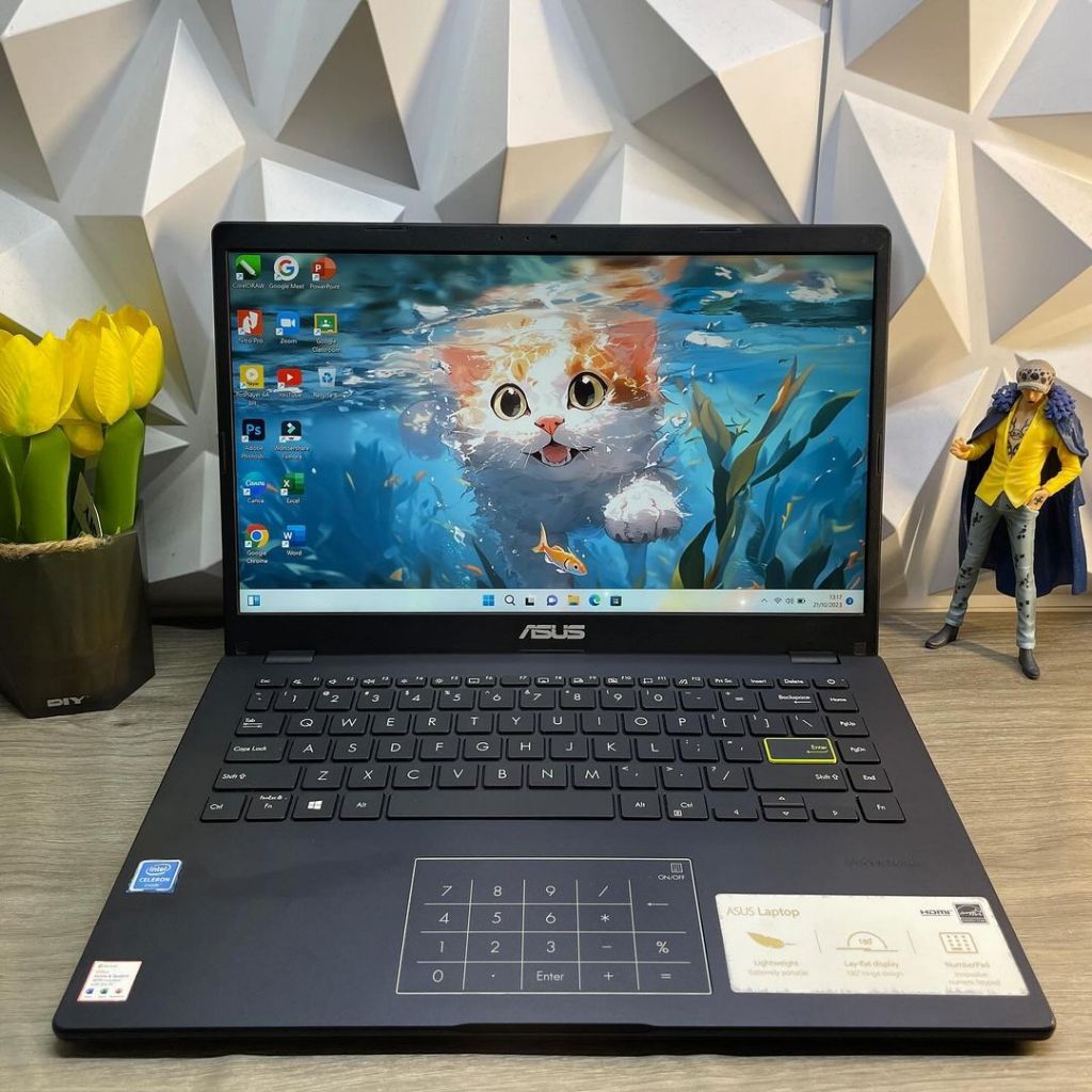 Laptop seken second super slim ASUS E410M cocok untuk tugas skripsi nongkrong