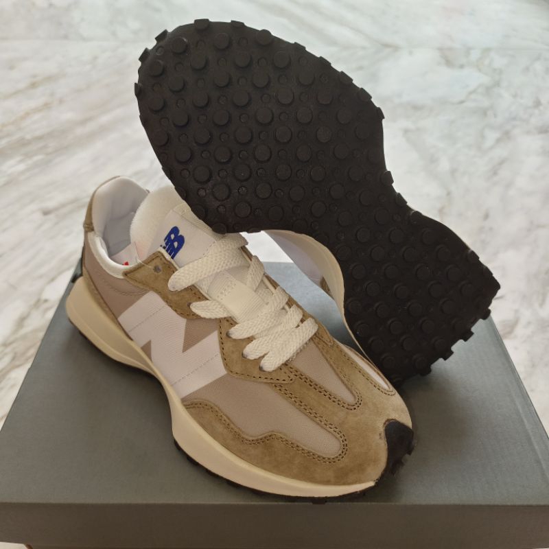 New Balance NB327 Mushroom Brown White Unisex Sneakers / Sepatu Sneaker Fashion Pria Wanita / NB 327