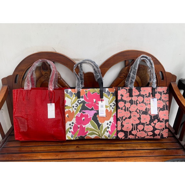 Ted Baker London Large