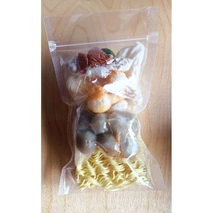 

Terlaris Makhesa - Baso Aci 10 pentol Khas garut Diskon