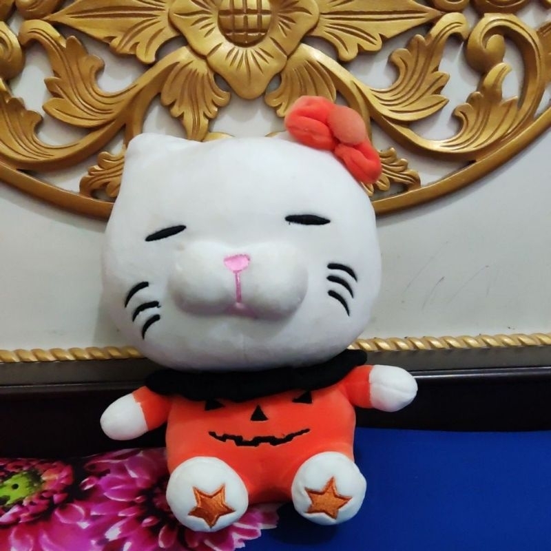 Boneka Kucing haloween miniso