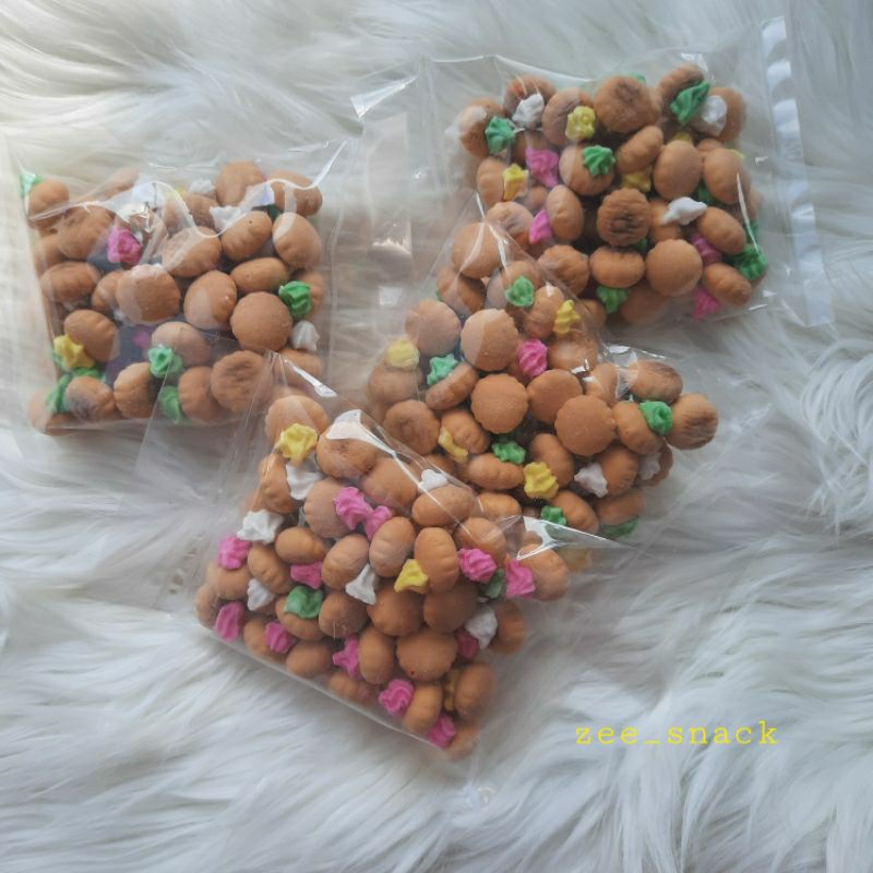 

kuekancing.kuemini.kuejadul.kuemanis.enak.renyah