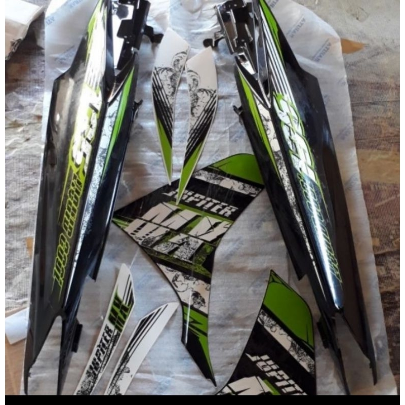 Cover Body Jupiter MX new 135 Hitam strip Hijau 2013