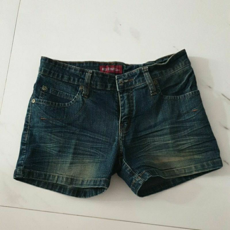 celana pendek jeans ako - size L
