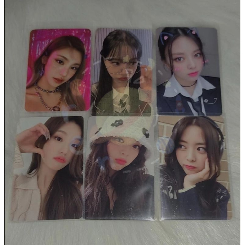 Itzy Yuri Yeji Yuna photocard welkit benefit