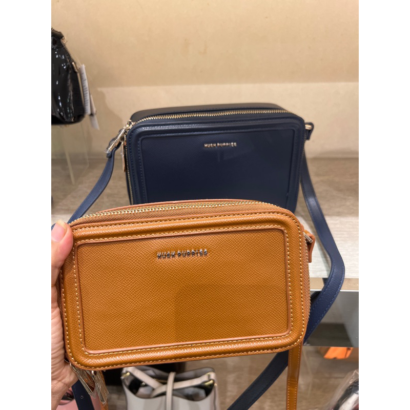 Brighton / Jenn sling ( brighton versi baru) sling hush puppies Restok