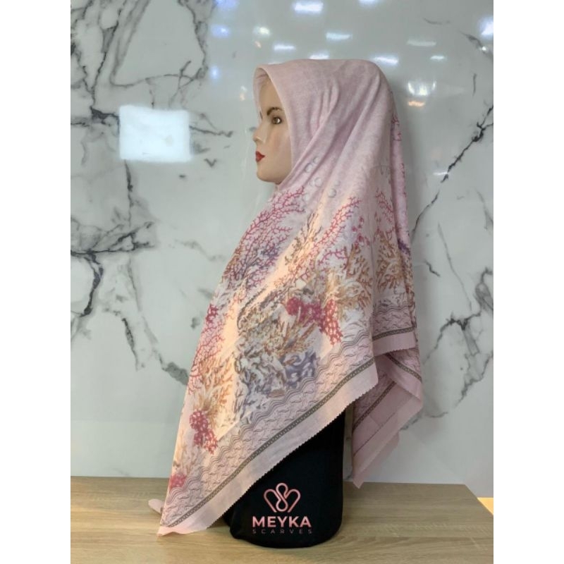 Scarf syari voal bermotif bunga warna pink