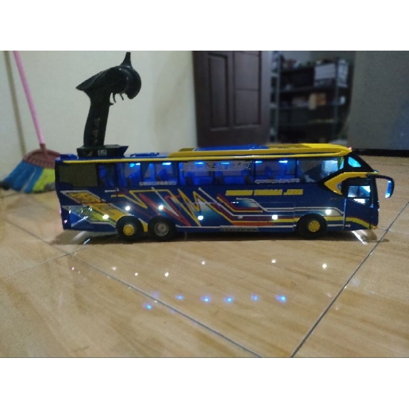 miniatur bus remot kontrol telolet basuri stj draka full lampu leed