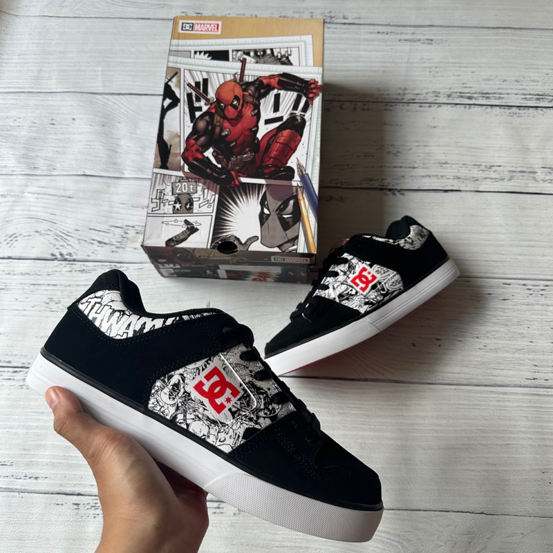 DC shoes SEPATU SKATE X MARVEL deadpool hotam putih NEW ORIGINAL 100%