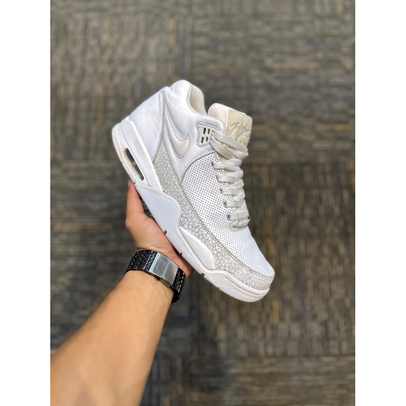 2 NIKE AIR FLIGH DAN AIR JORDAN RETRO 3